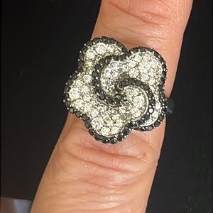 Sterling silver and CZ clear and black flower ruffle ring size 5.75